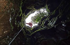 ESPELEOLOGÍA EN LAS SIMAS DE VILLALUENGA